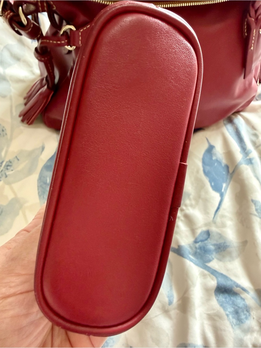 Dooney & Bourke smooth leather Teagan bag in Mulberry with accessories - Picture 10 of 14